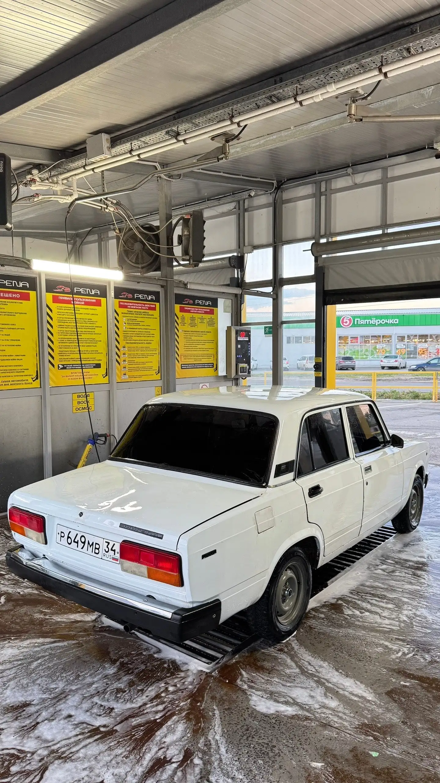 ВАЗ 2107 (Карбюратор) 2004 - Легковые автомобили (Авто) в Волгоград