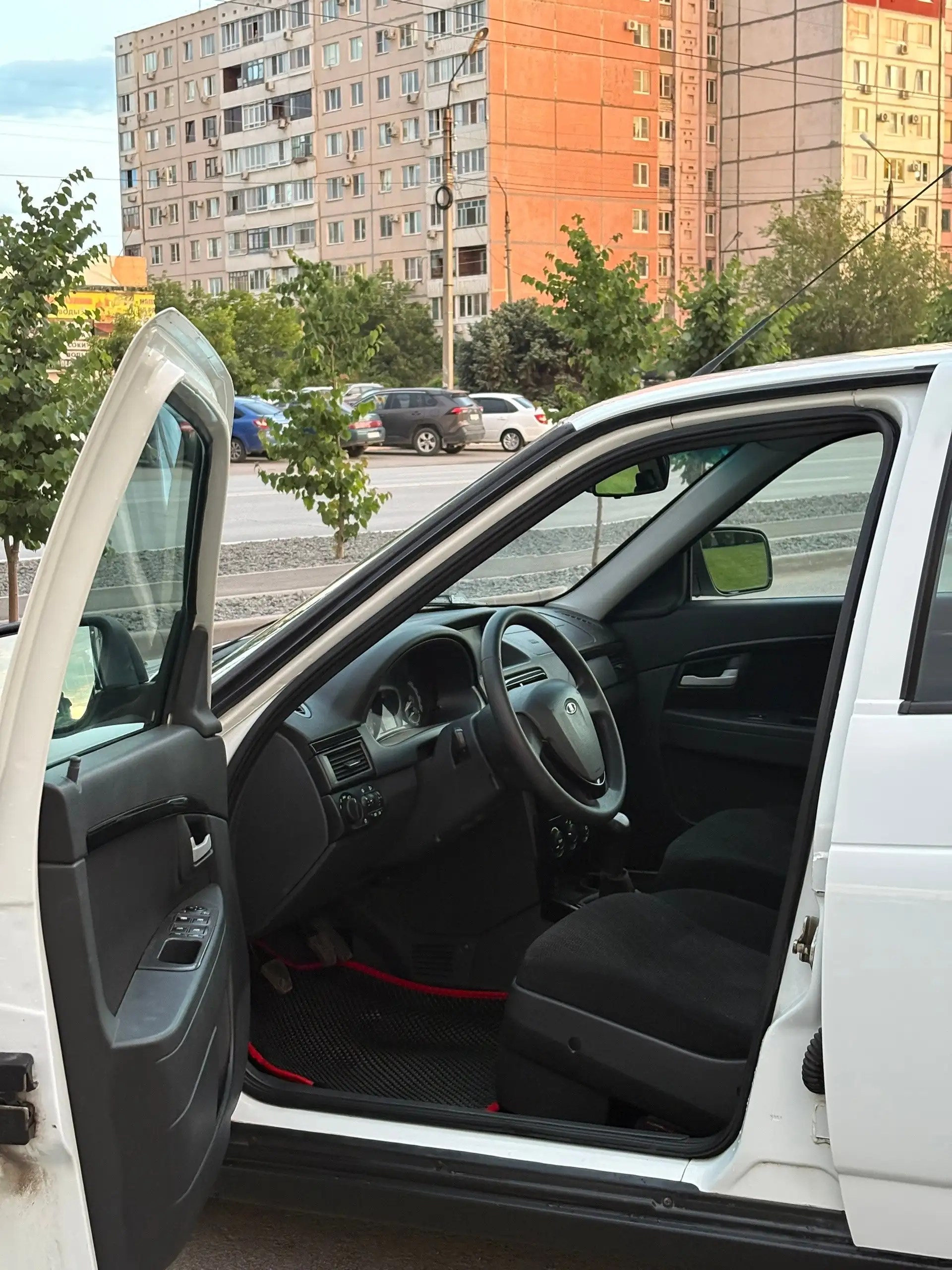 Lada Priora 2 (Люкс) 2014 - Легковые автомобили (Авто) в Волгоград