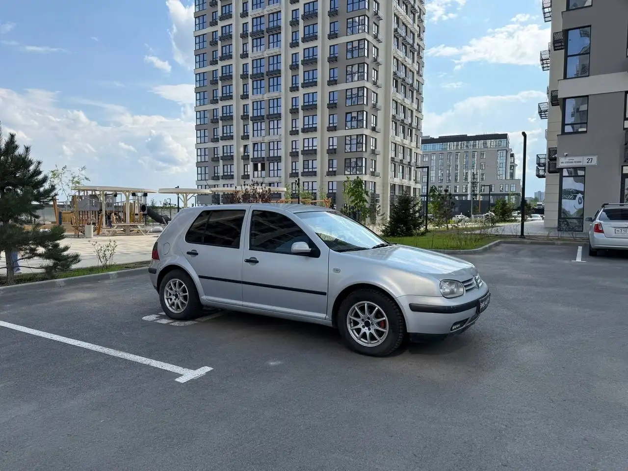 Продажа Volkswagen Golf 4 1997 - Volkswagen Golf 4 (Авто) в Волгоград