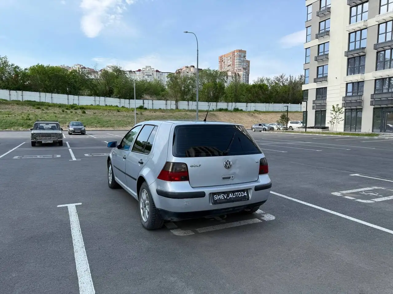 Продажа Volkswagen Golf 4 1997 - Volkswagen Golf 4 (Авто) в Волгоград