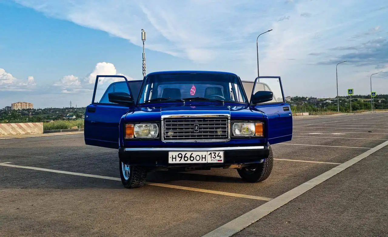 ВАЗ 2107 2000 г.в. - Легковые автомобили (Авто) в Волгоград