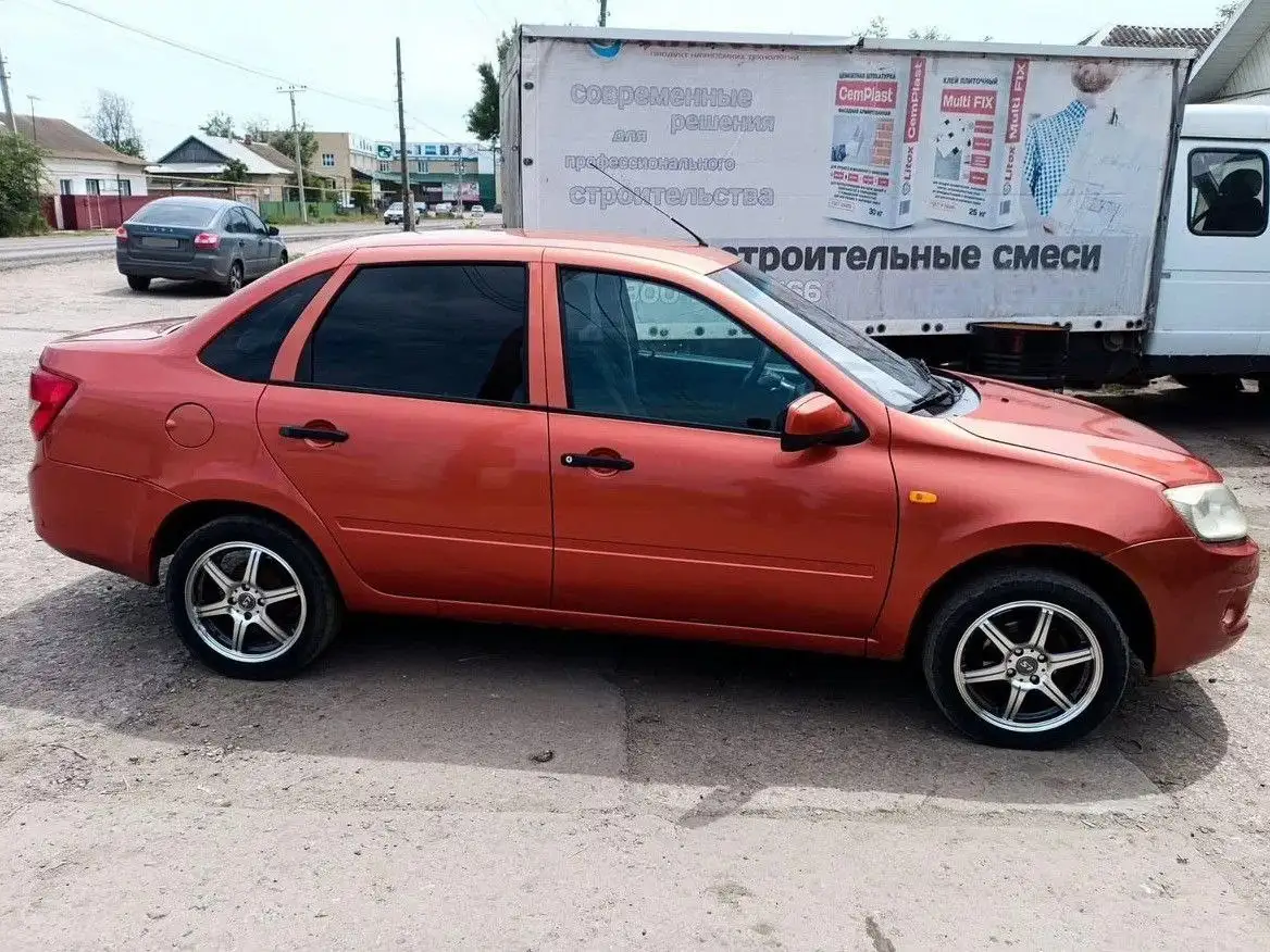 Лада Гранта 2013 - Легковые авто (Авто) в Елань