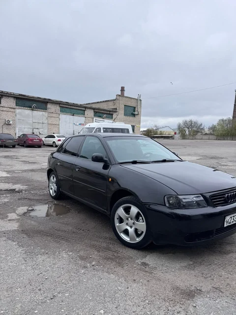 Ауди А3 1999 года - Renault Logan в Волгоград