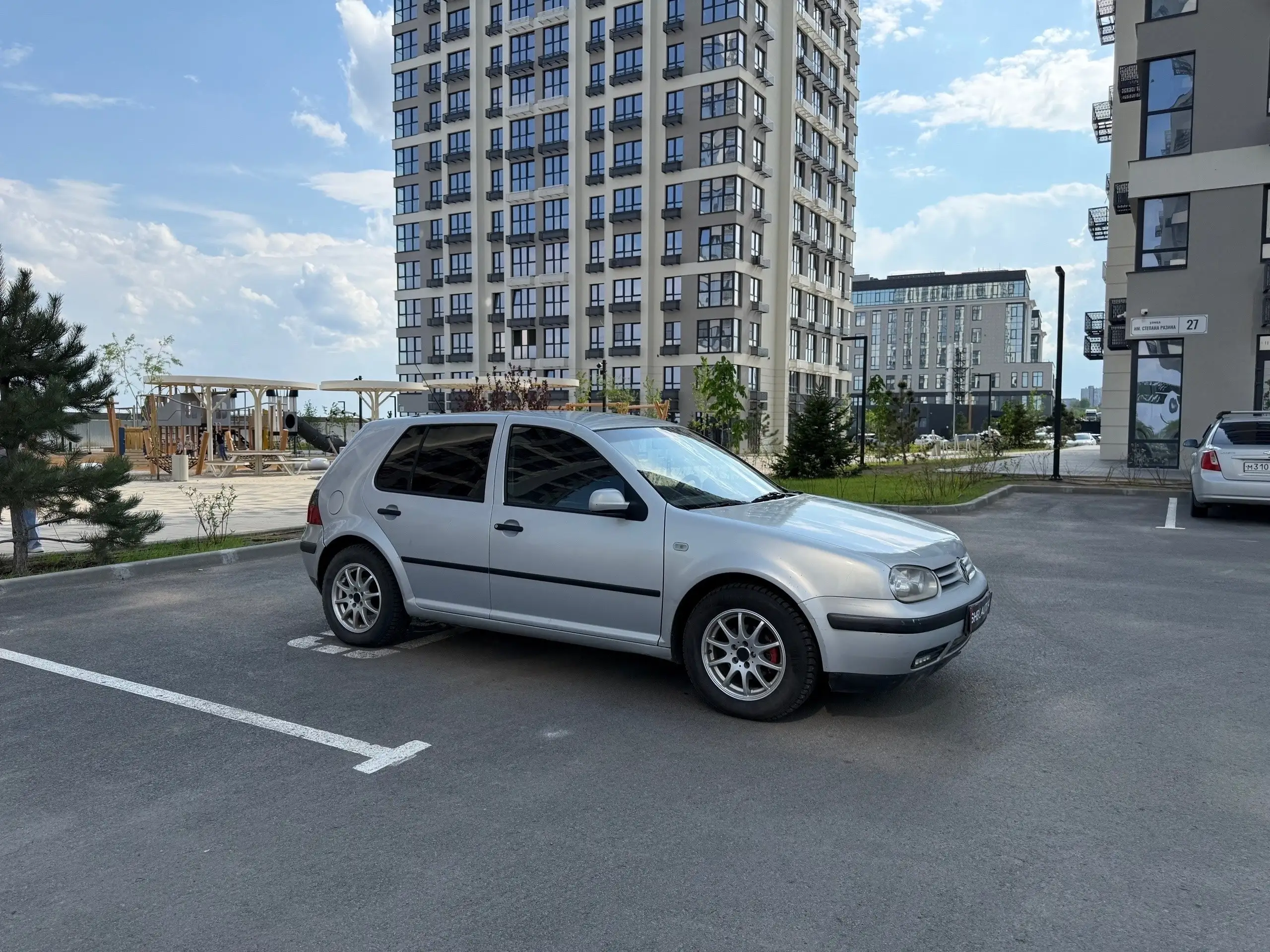 Volkswagen Golf 4 2004г. - Легковые автомобили (Авто) в Волгоград