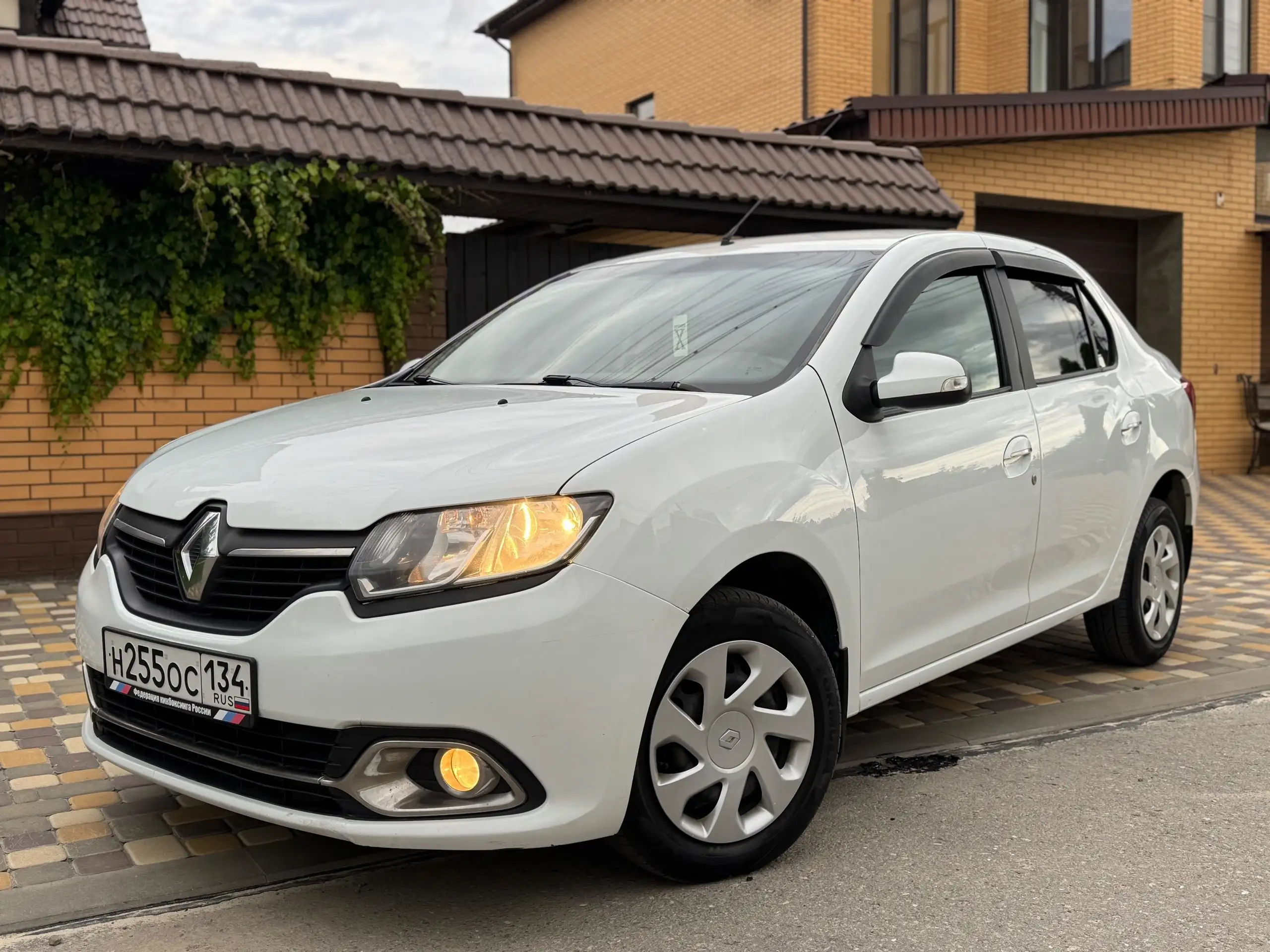 Renault Logan 2017 - Легковые авто (Авто) в Волгоград