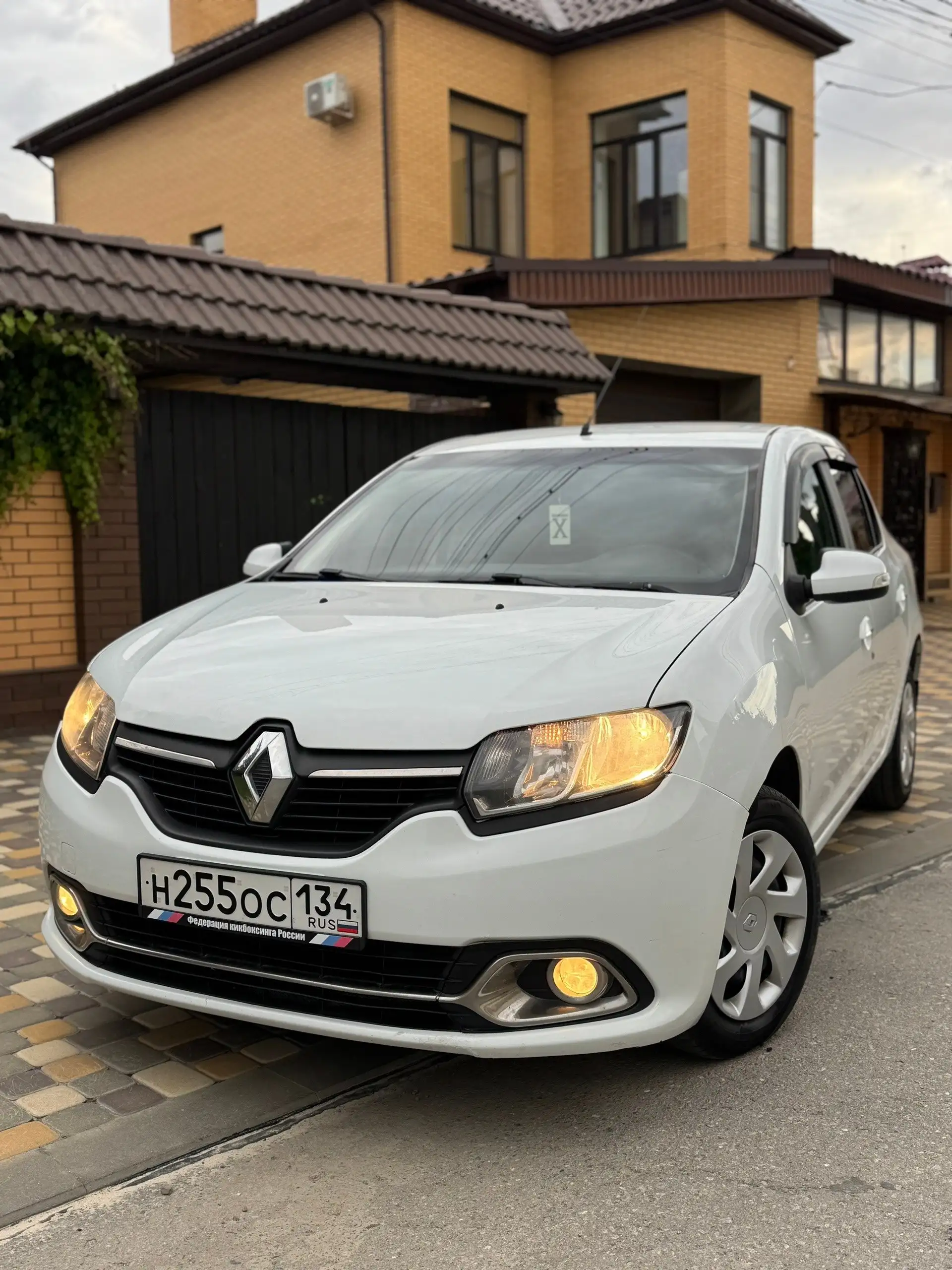 Renault Logan 2017 - Легковые авто (Авто) в Волгоград