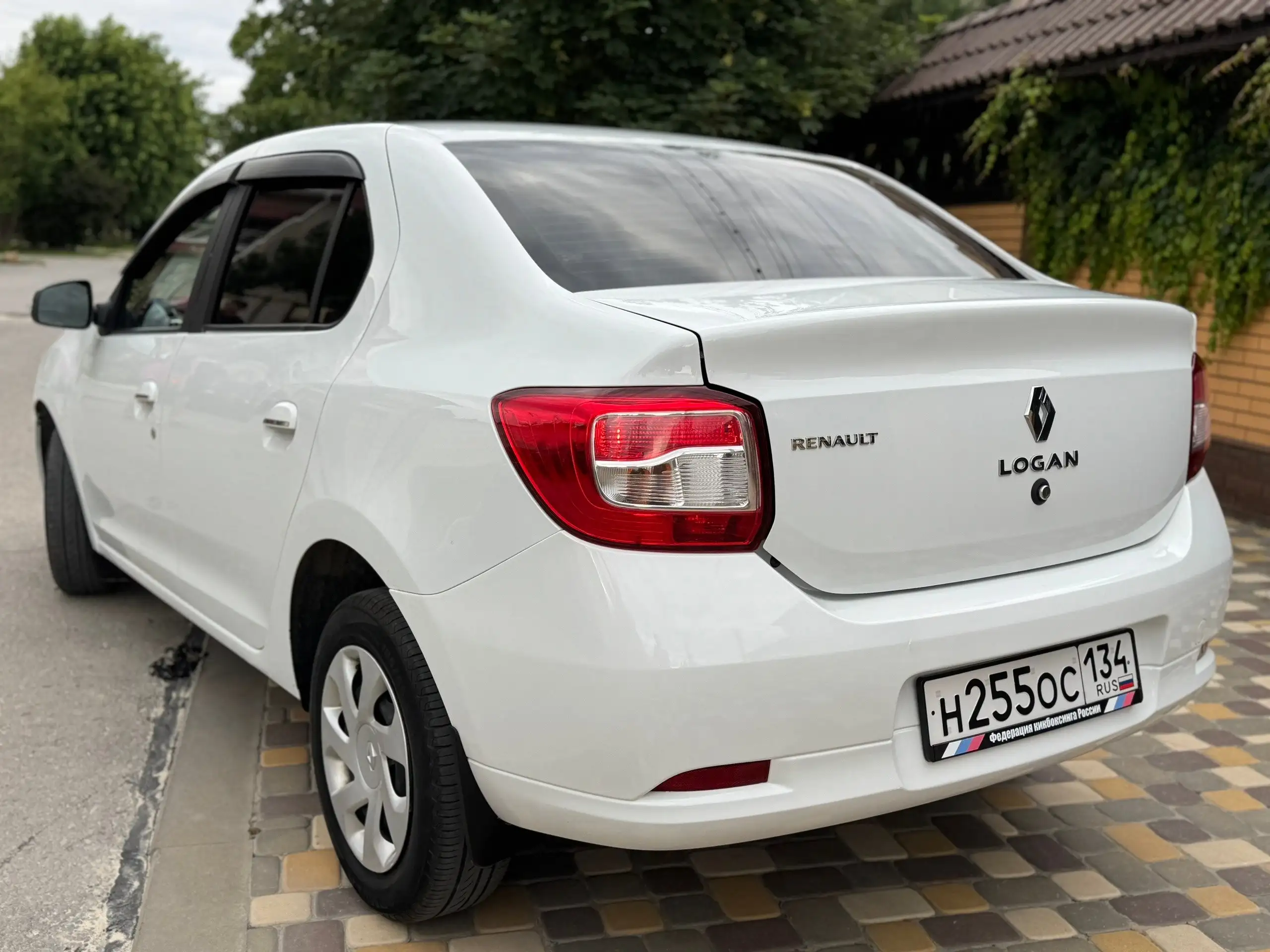 Renault Logan 2017 - Легковые авто (Авто) в Волгоград