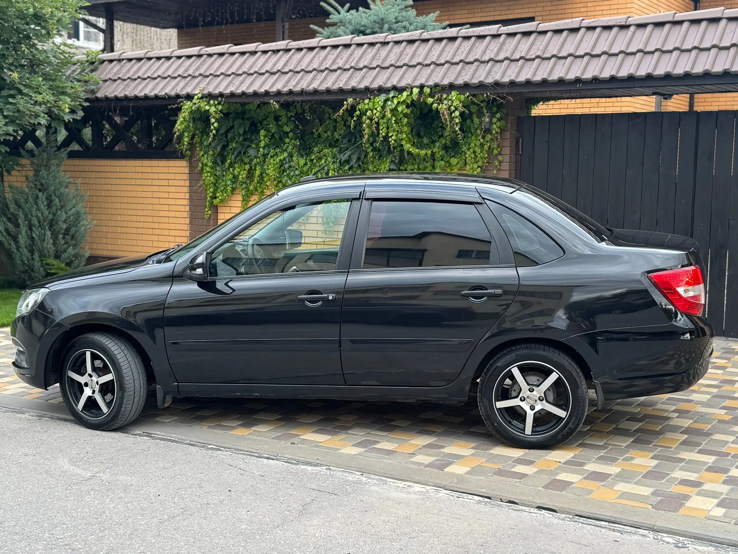 LADA Granta 2019 в Волгограде - Авто в Волгоград