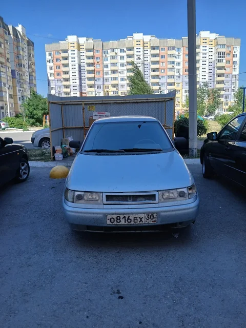 VAZ 2110 2002 года с неисправностью ГБЦ - Авто в Волжский