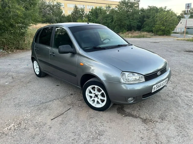 Лада Калина 2011 года, 1.6 л, механика - Легковые автомобили в Волгоград