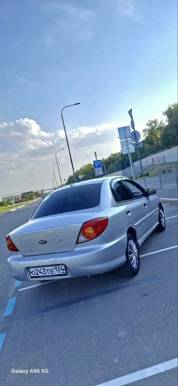 Kia Rio 2001 года - Rio (Авто) в Волгоград