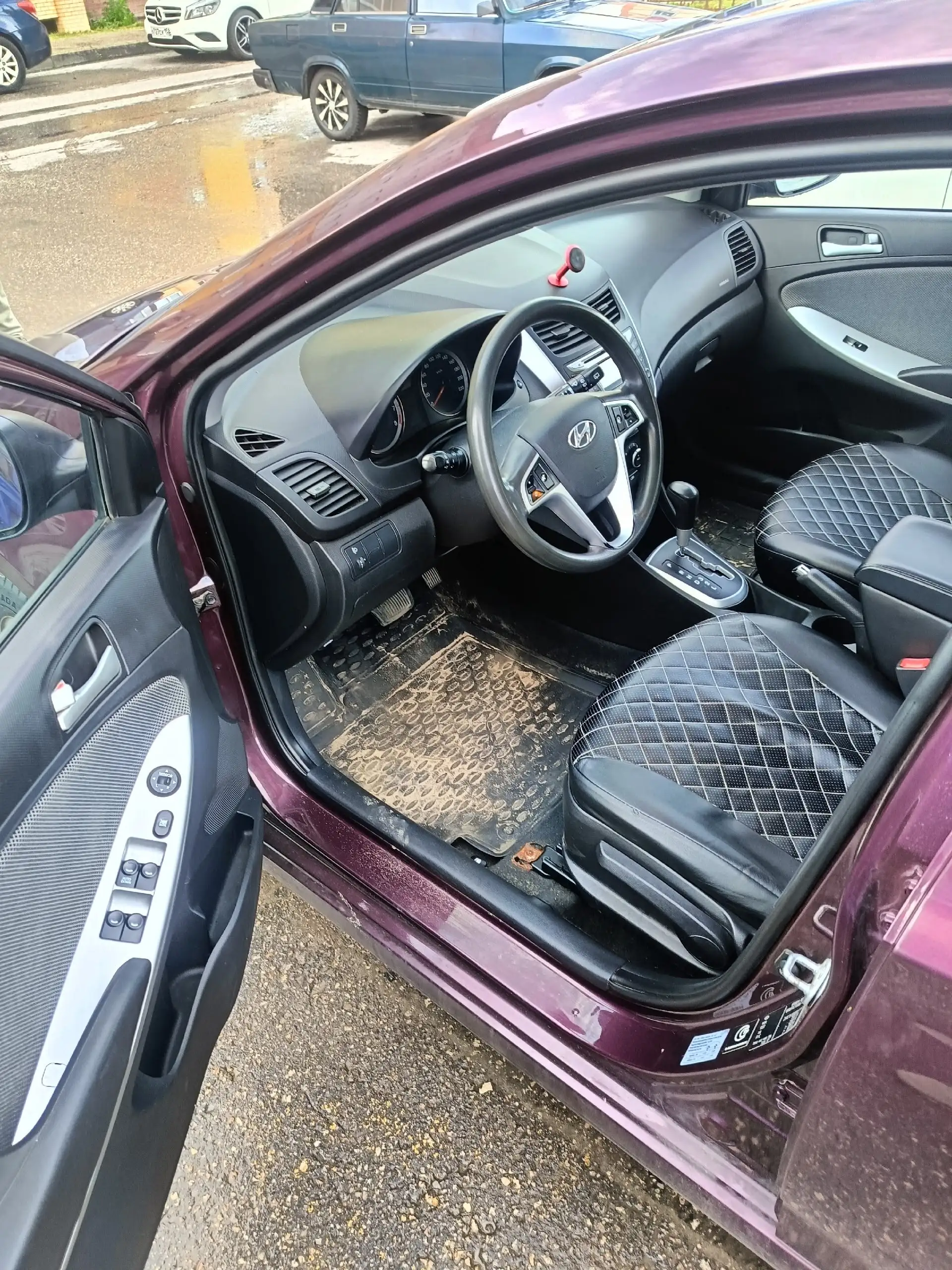 Hyundai Solaris 2013 - Hyundai Solaris (Авто) в Волгоград