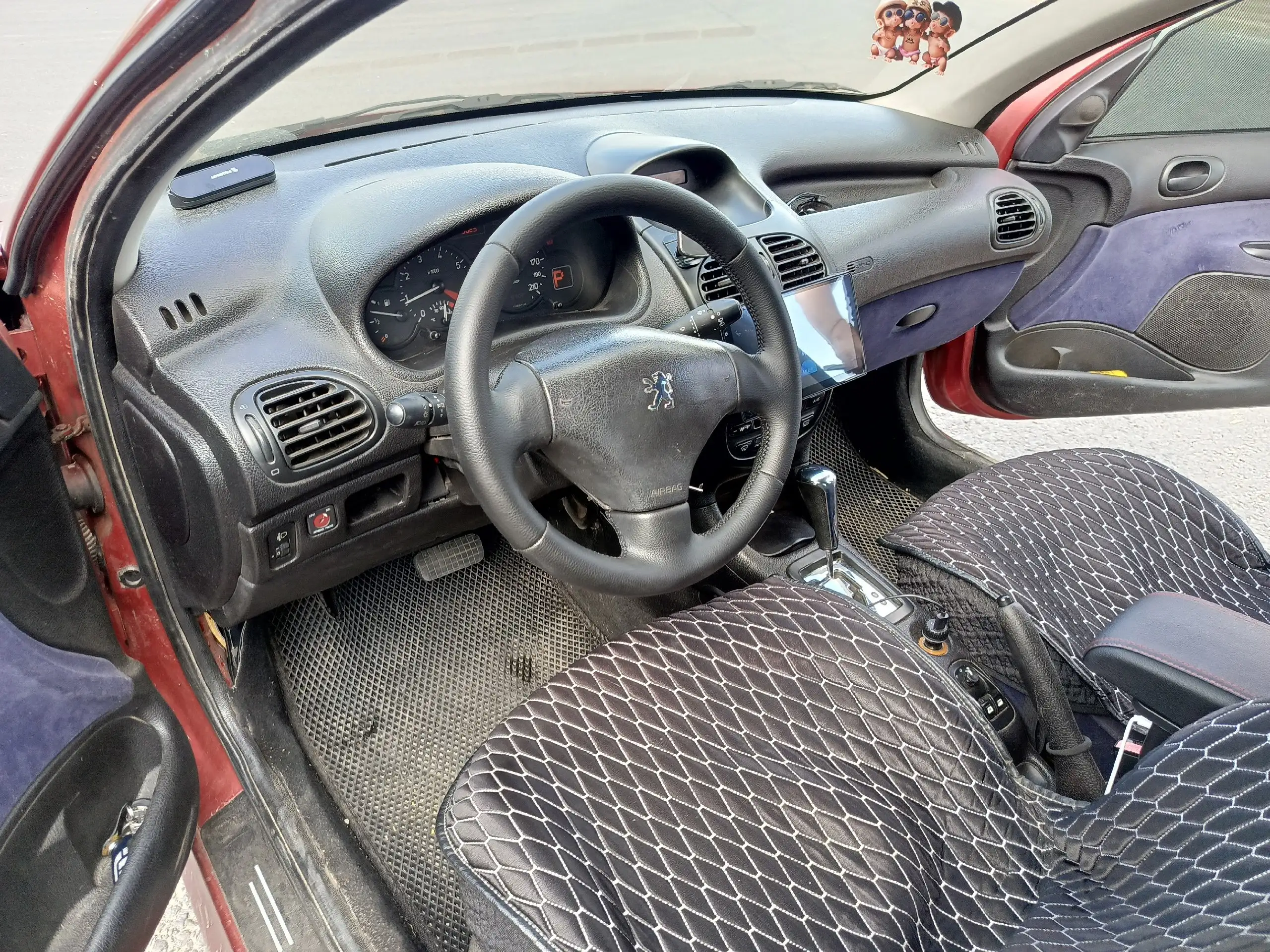 Peugeot 206 1.4 AT - Легковые автомобили (Авто) в Волгоград