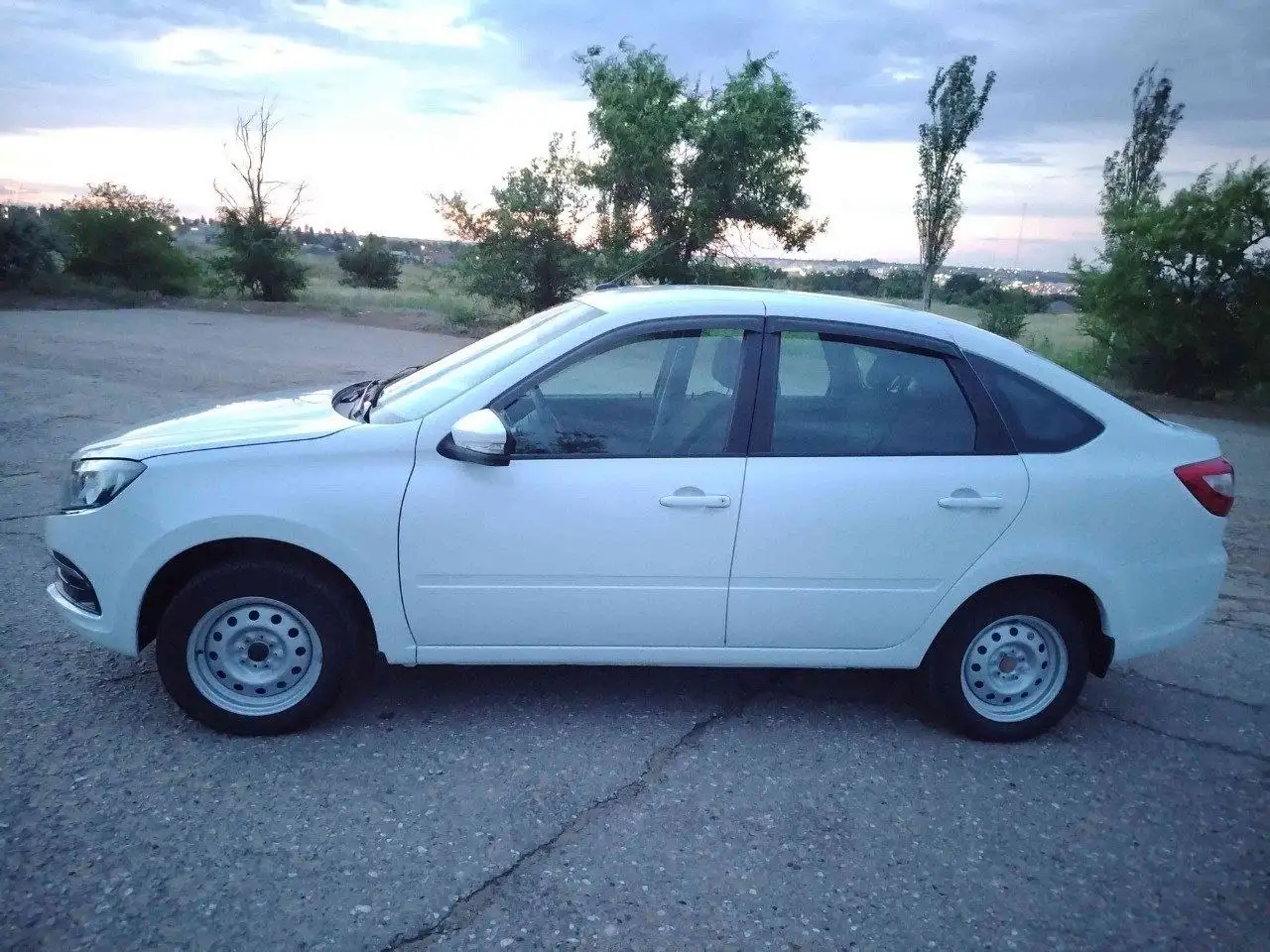Lada Granta 2024 1.6 MT Classic - Легковые автомобили (Авто) в Волгоград