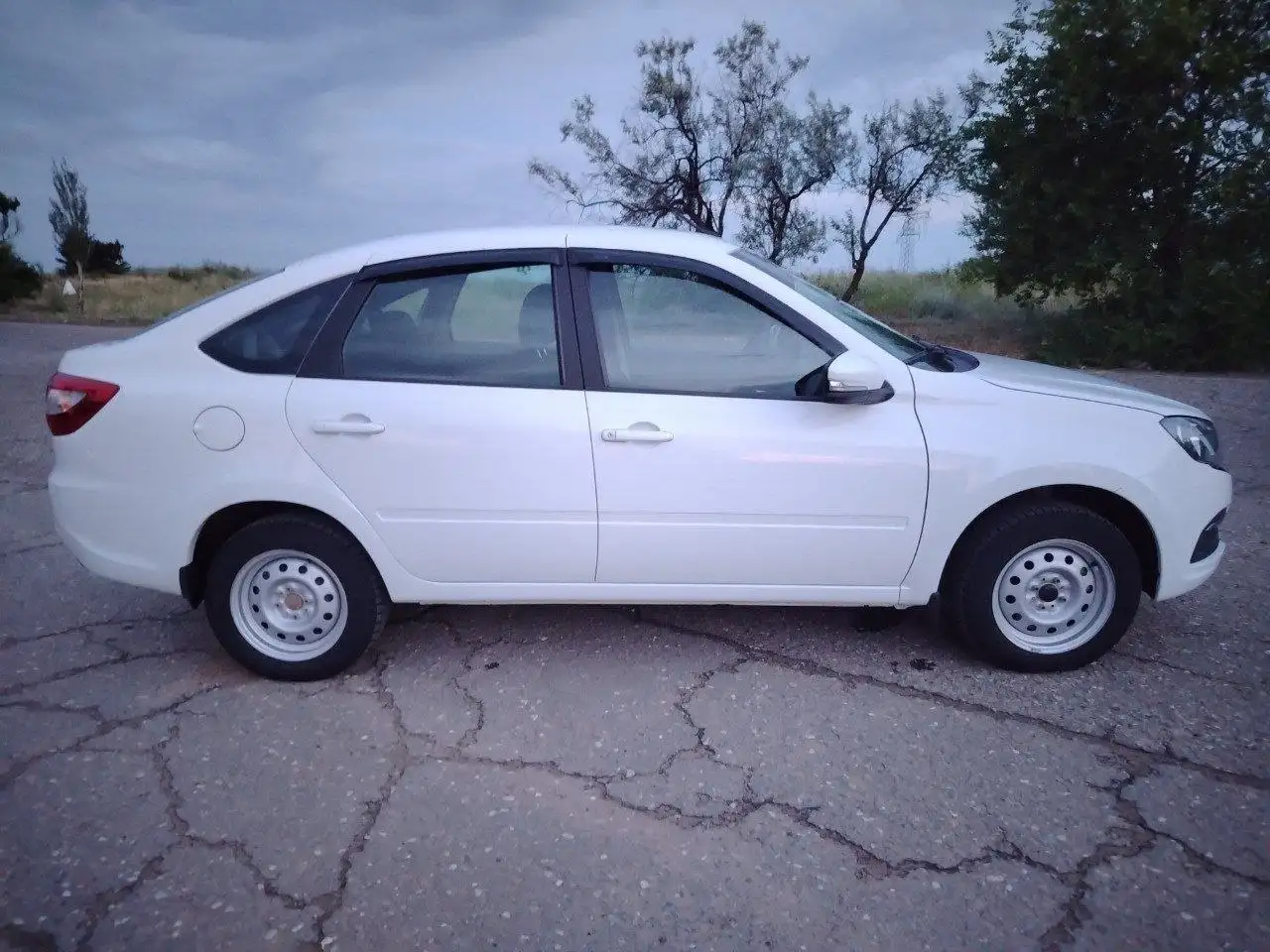 Lada Granta 2024 1.6 MT Classic - Легковые автомобили (Авто) в Волгоград