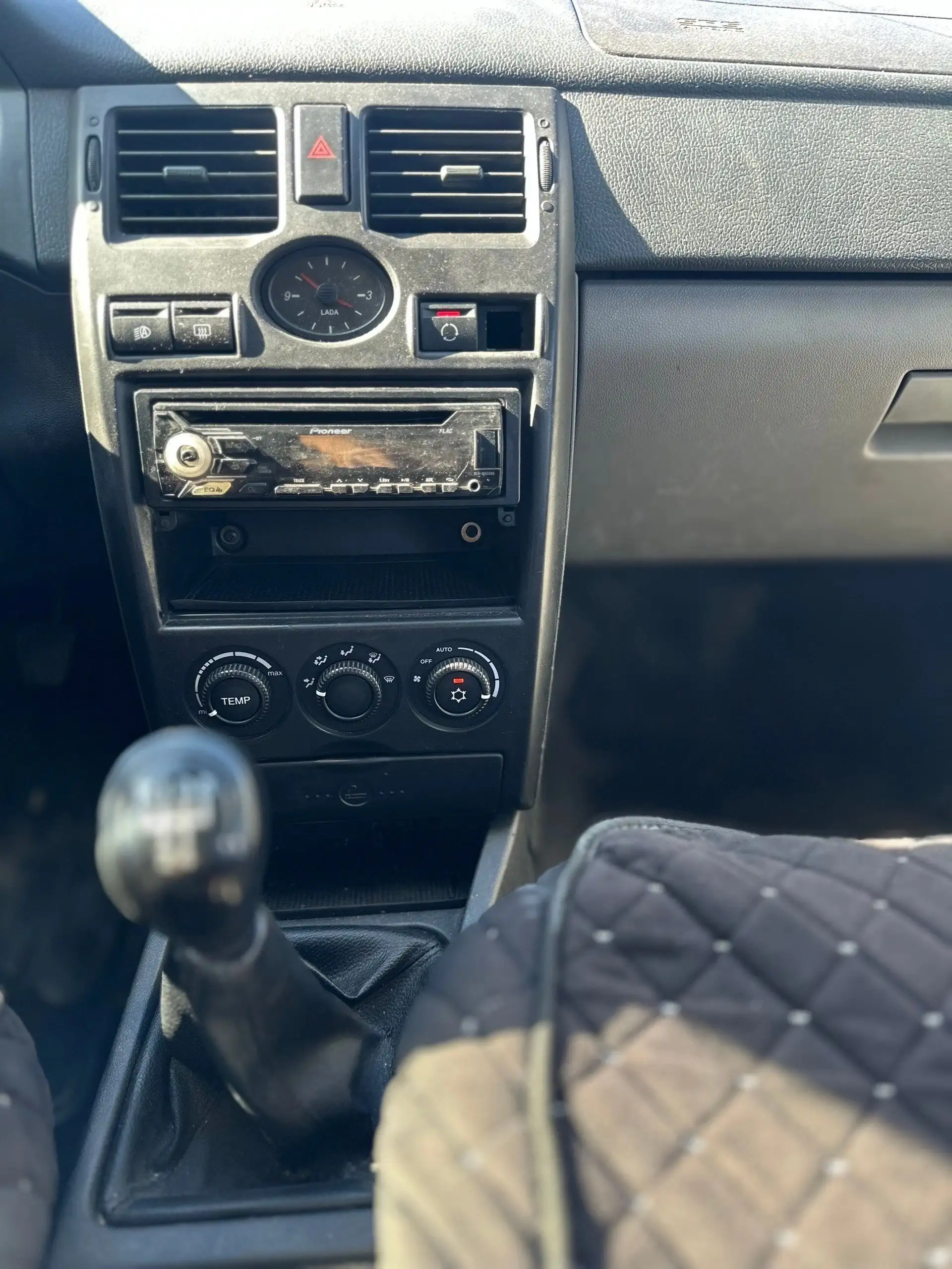 Lada Priora 2010 Люкс - Легковые автомобили (Авто) в Волгоград