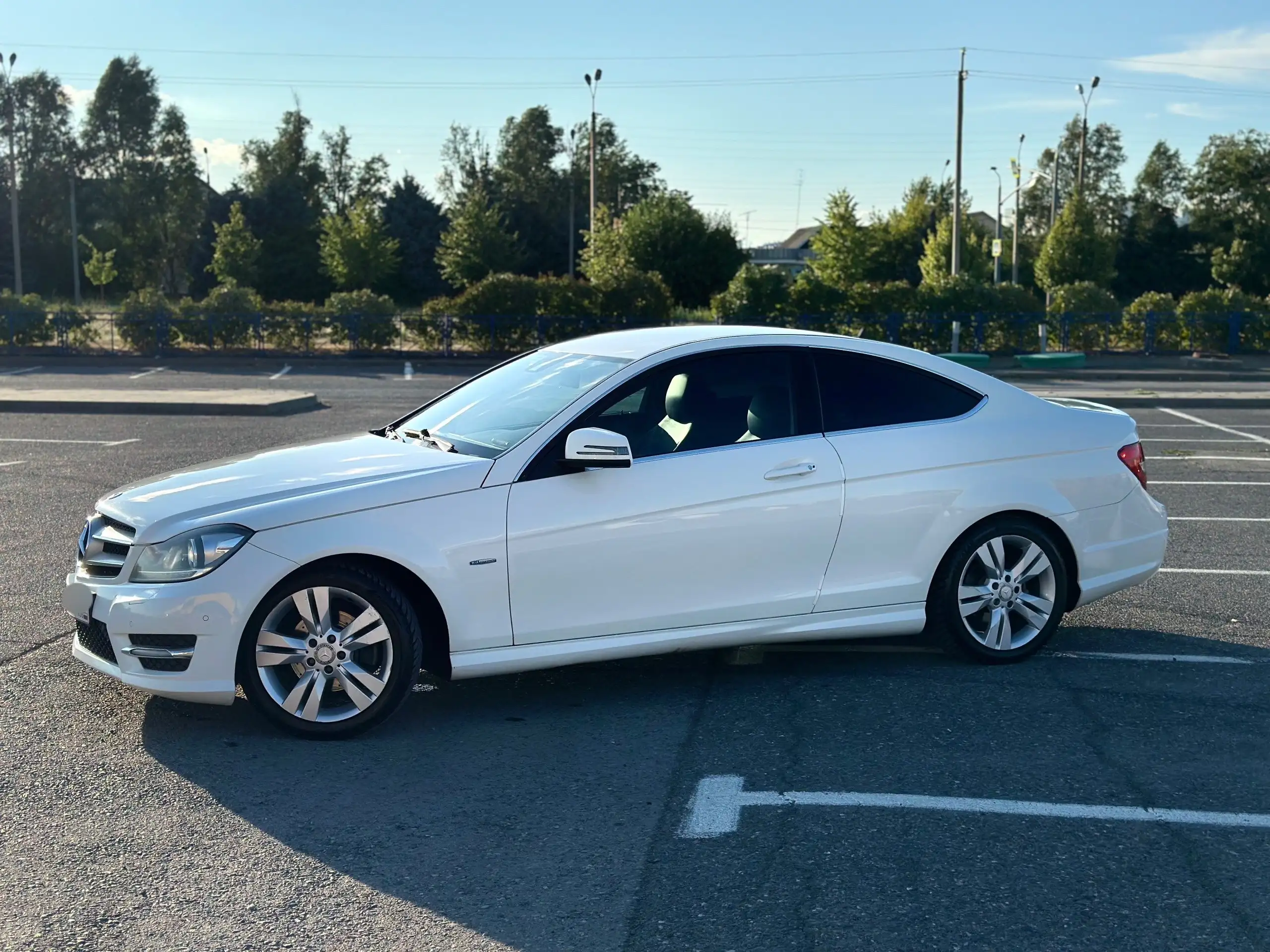 Mercedes-Benz C-Class Coupe W204 C180 2012 - Легковые автомобили (Авто) в Волжский
