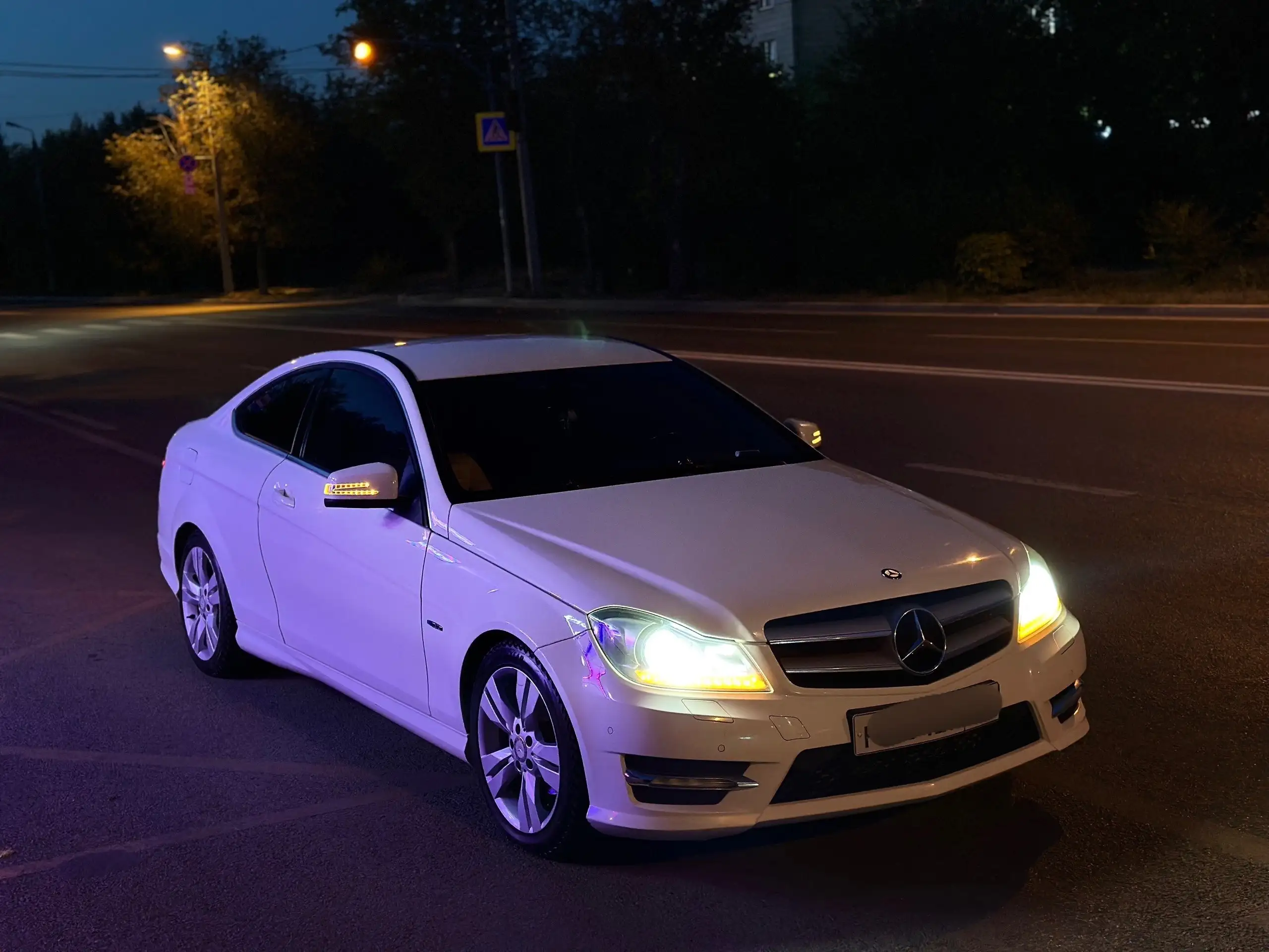 Mercedes-Benz C-Class Coupe W204 C180 2012 - Легковые автомобили (Авто) в Волжский