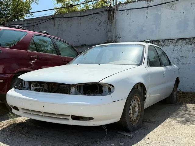 Kia Clarus 1997, 2.0 МТ, 133 л.с., требуется доделка - Легковые авто в Волгоград