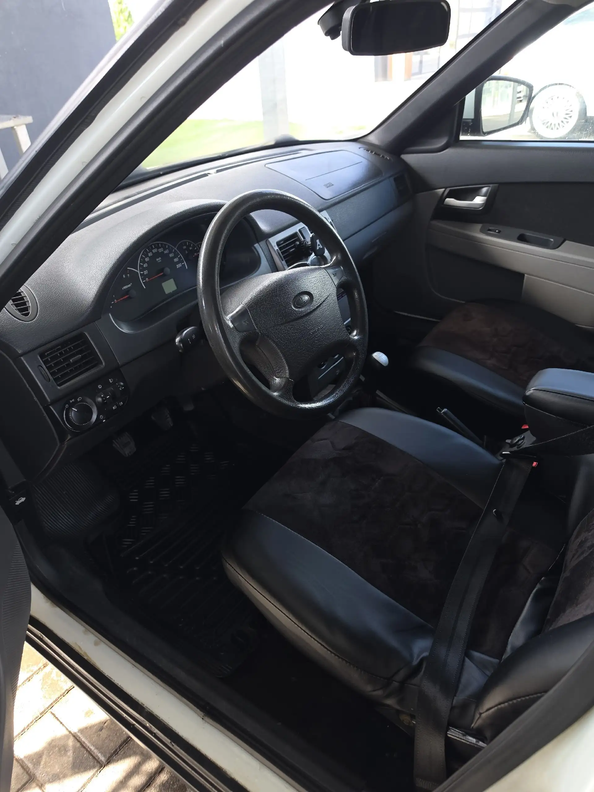 Lada Priora 2010 в отличном состоянии, полный люкс - Легковые автомобили (Авто) в Волгоград