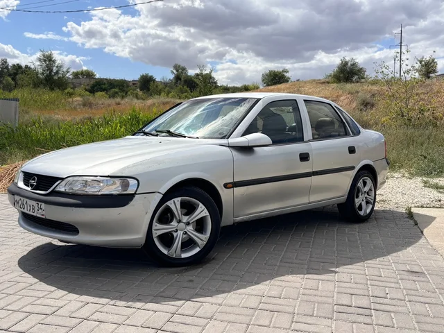 Opel Vectra 1996 г. в хорошем состоянии - Легковые авто в Волгоград