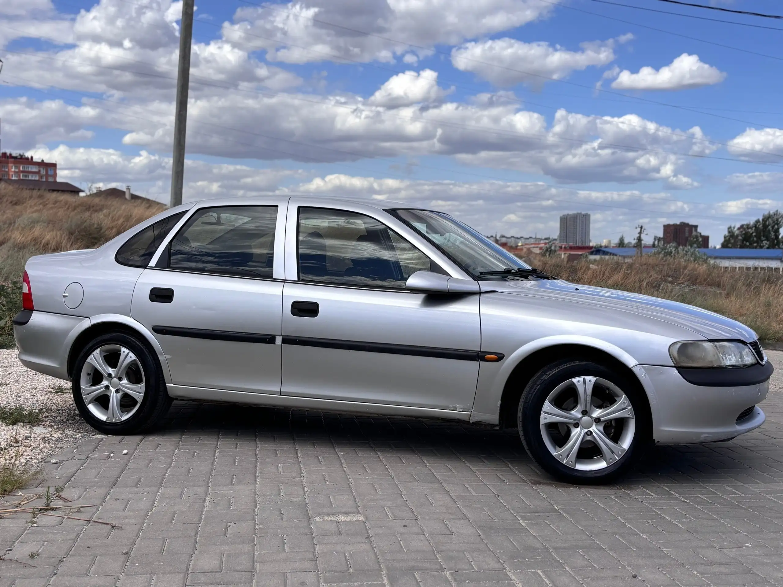 Opel Vectra 1996 г. в хорошем состоянии - Авто в Волгоград