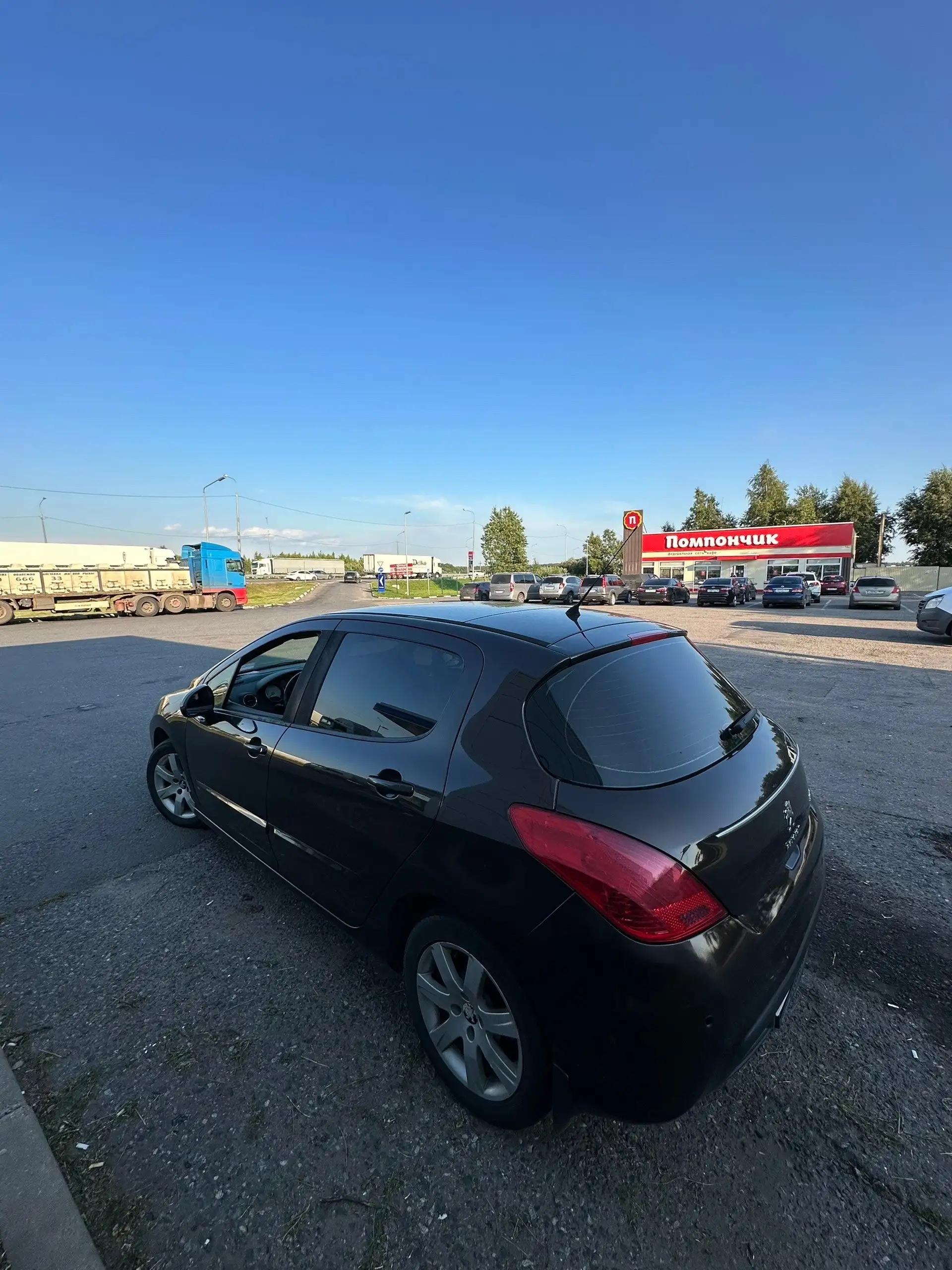Peugeot 308 (Рестайлинг) 2011, 1.6 AT, 215 тыс. км - Авто в Волгоград