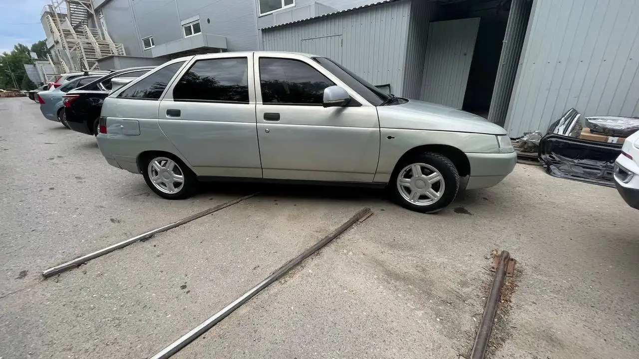 ВАЗ 2112, 2006 год, 270000 км - Авто в Волгоград