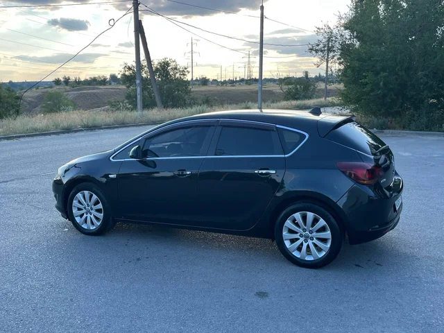 Opel Astra J 2012, АКПП - Легковые авто в Волгоград