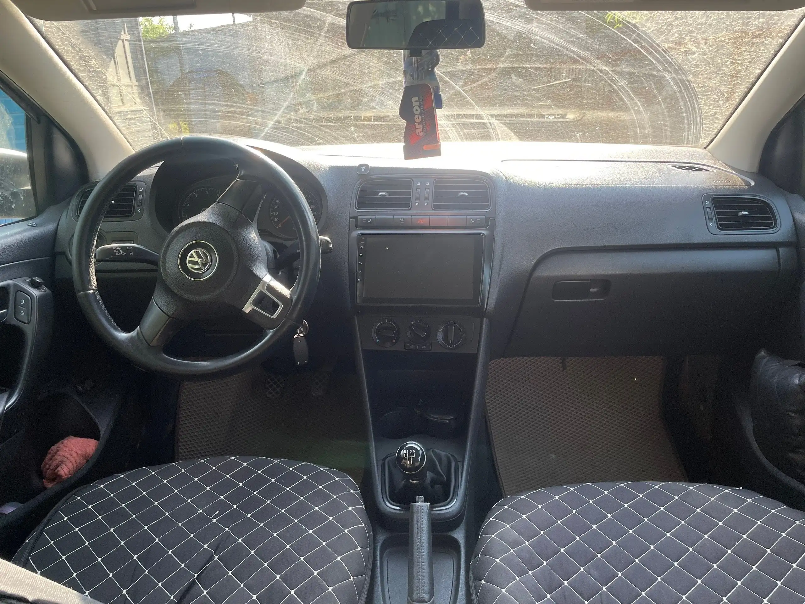 Volkswagen Polo Sedan 2011 под восстановление - Легковые автомобили (Авто) в Фролово