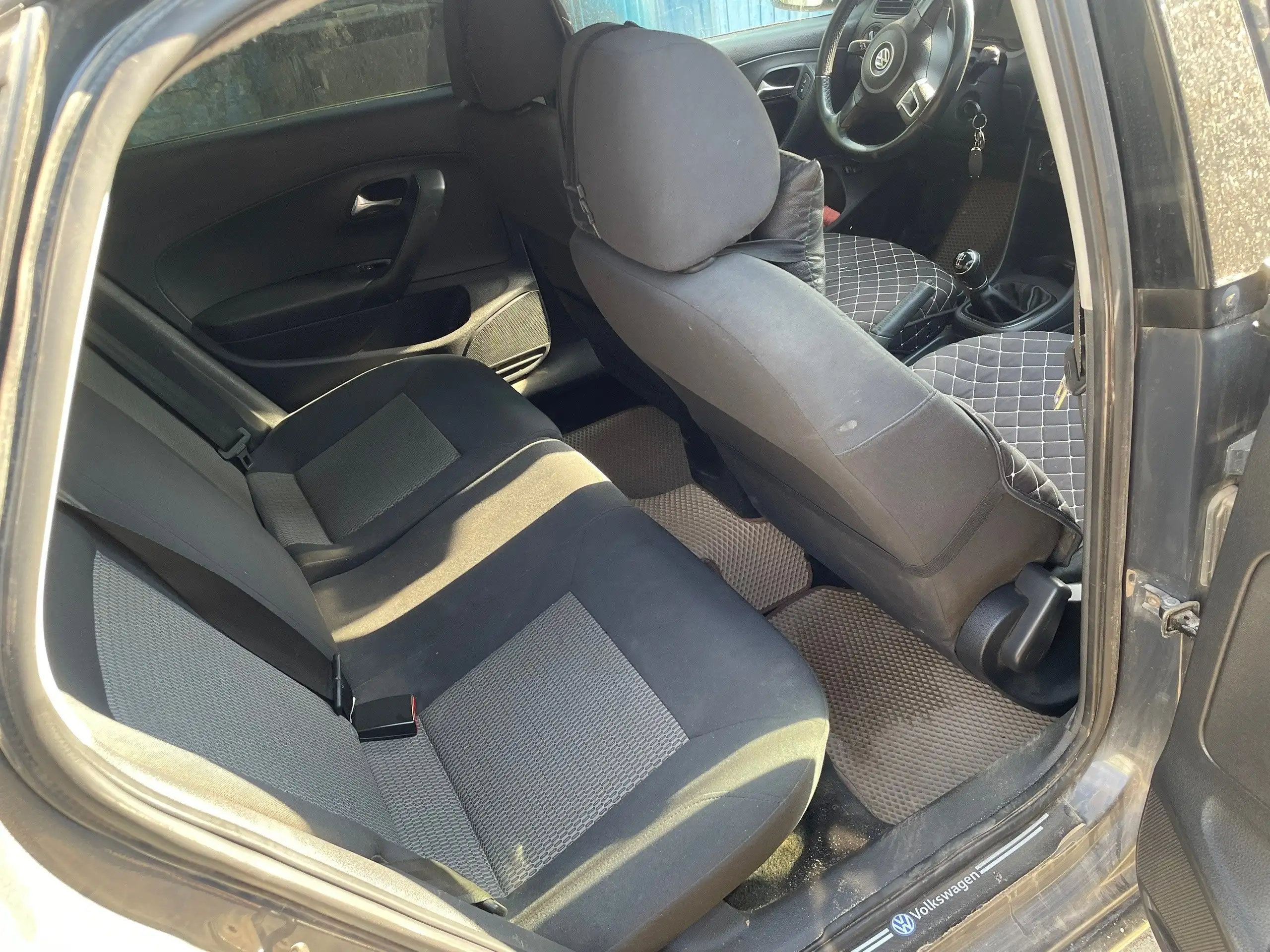 Volkswagen Polo Sedan 2011 под восстановление - Легковые автомобили (Авто) в Фролово
