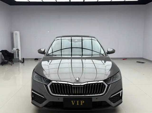 Шкода Octavia 2021 года с пробегом 48 127 км - Авто в Новосибирск