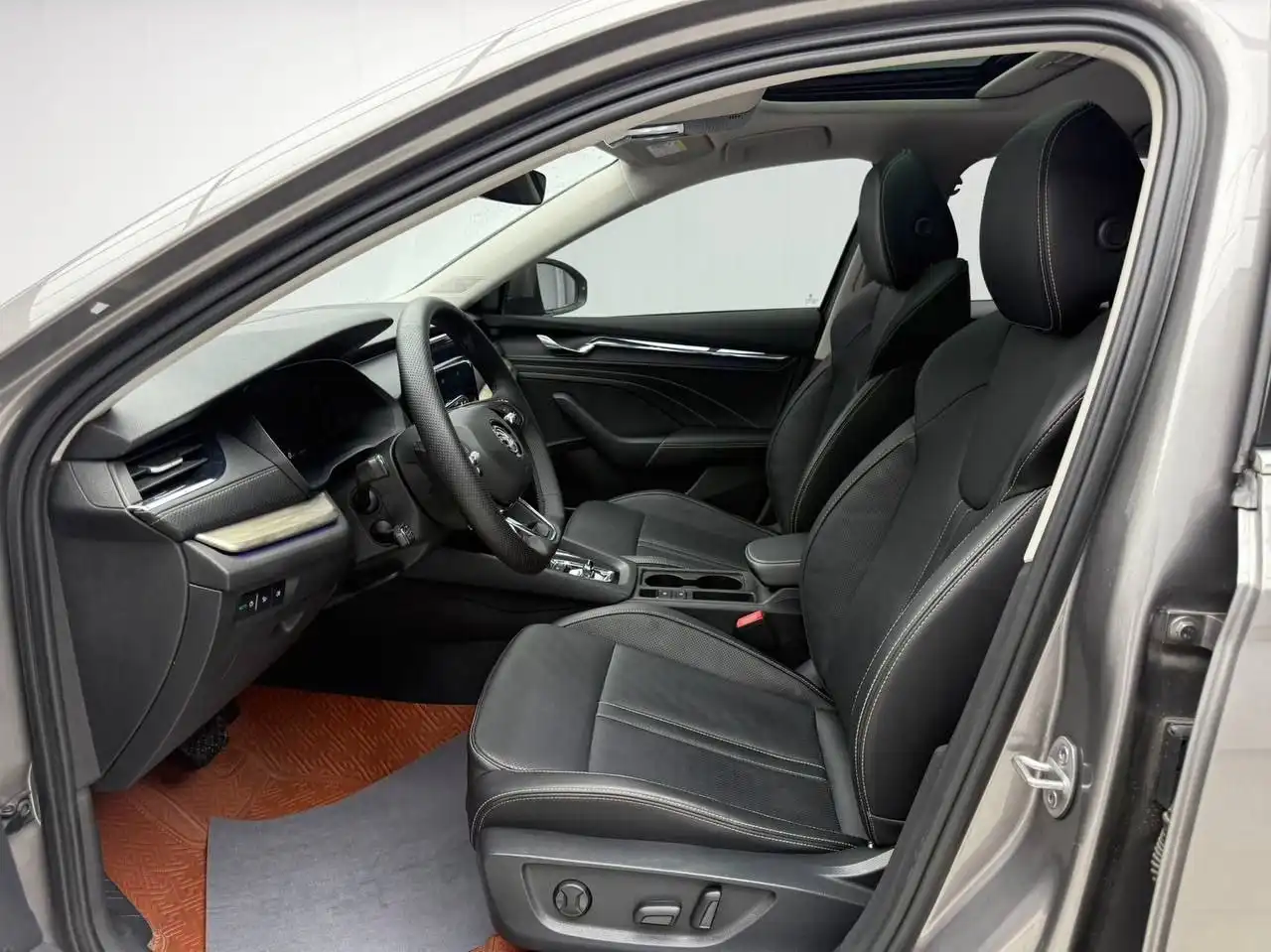 Шкода Octavia 2021 года с пробегом 48 127 км