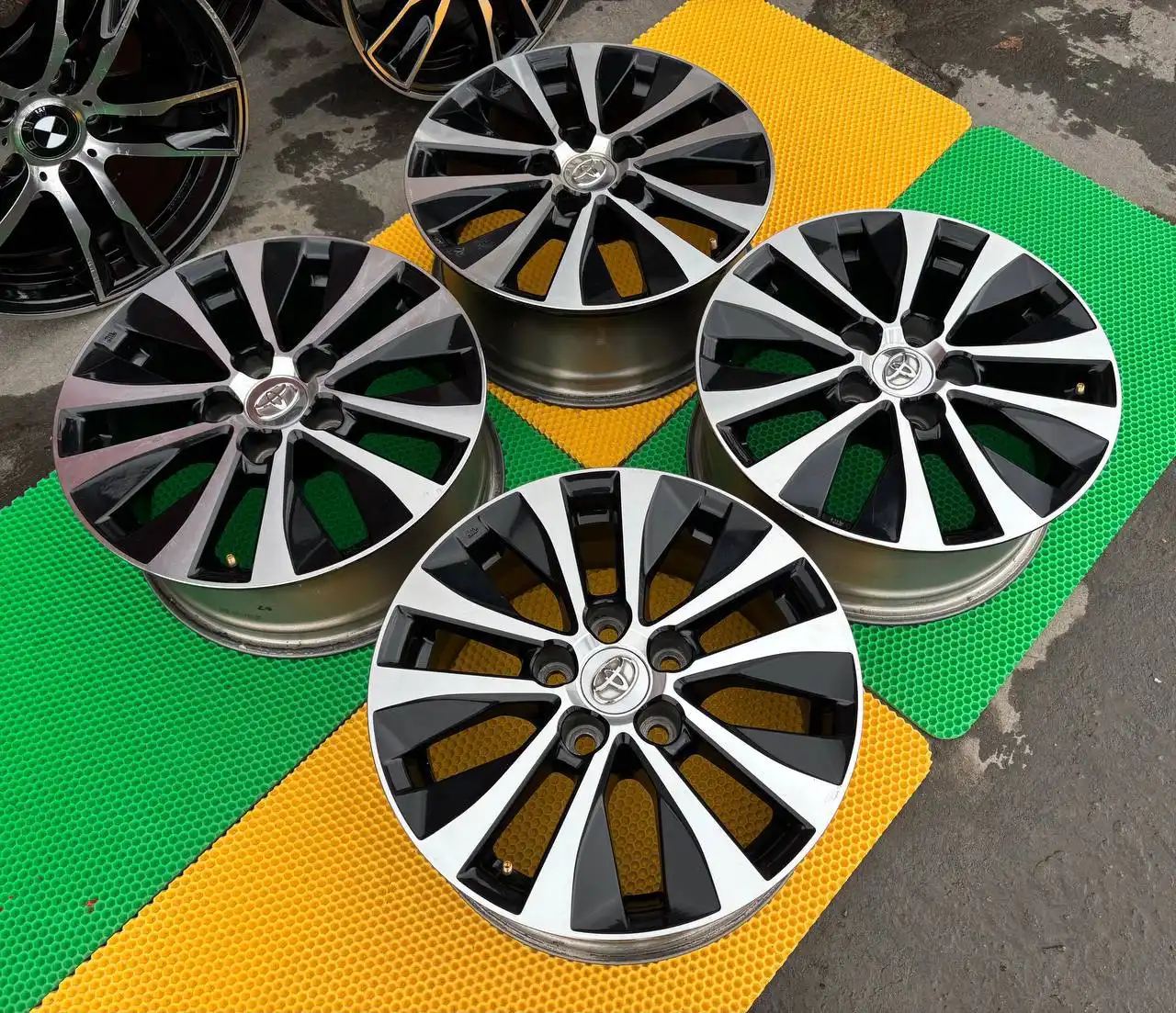 Диски Toyota R16 5/114.3 из Японии