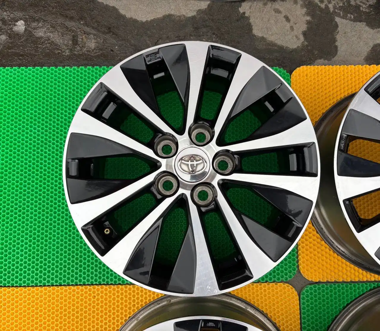 Диски Toyota R16 5/114.3 из Японии