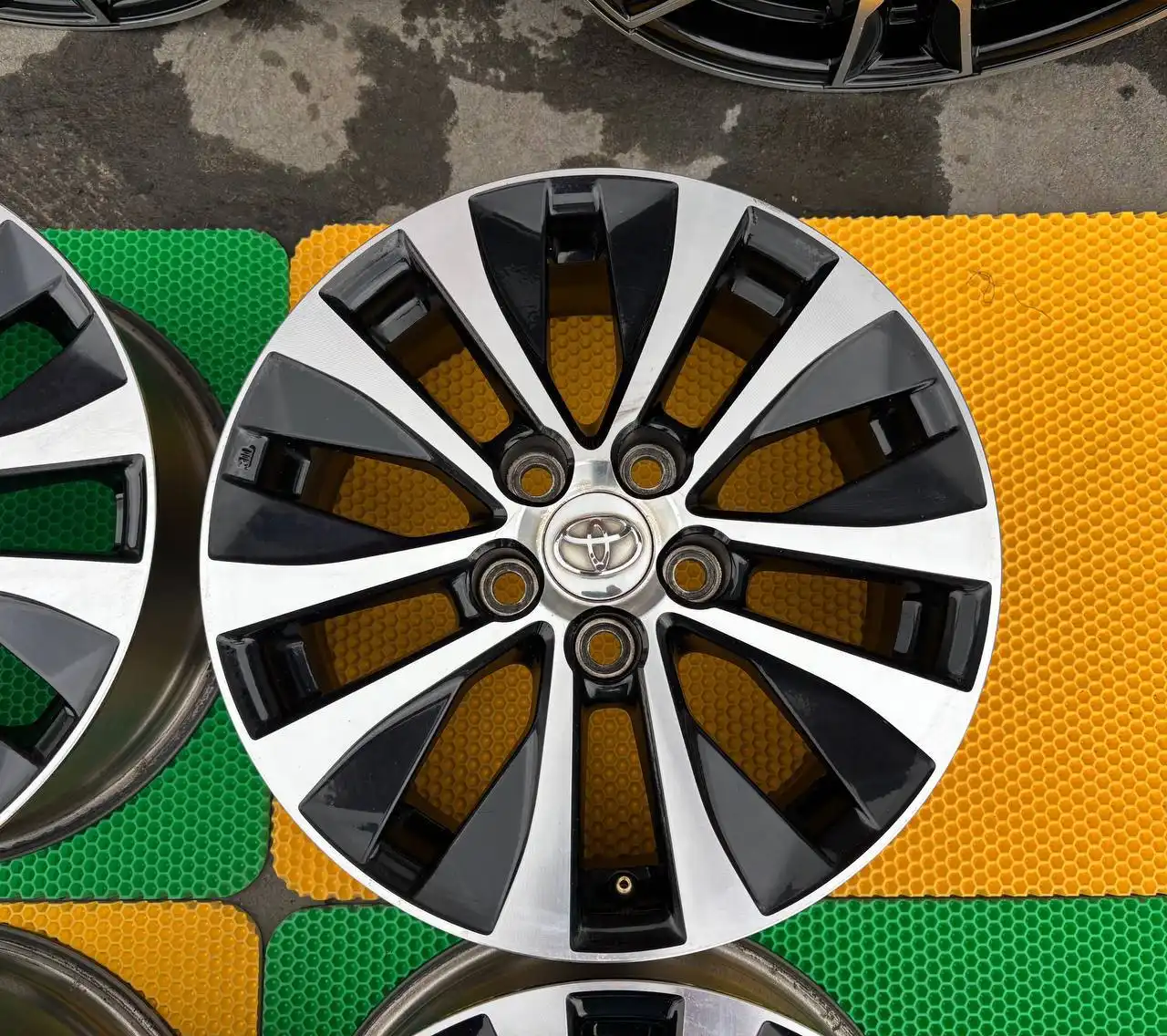 Диски Toyota R16 5/114.3 из Японии