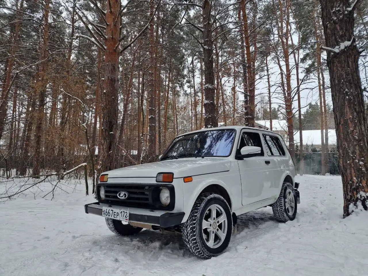 Нива 2018 года в отличном состоянии с газовым оборудованием - Легковые автомобили (Авто) в Тюмень