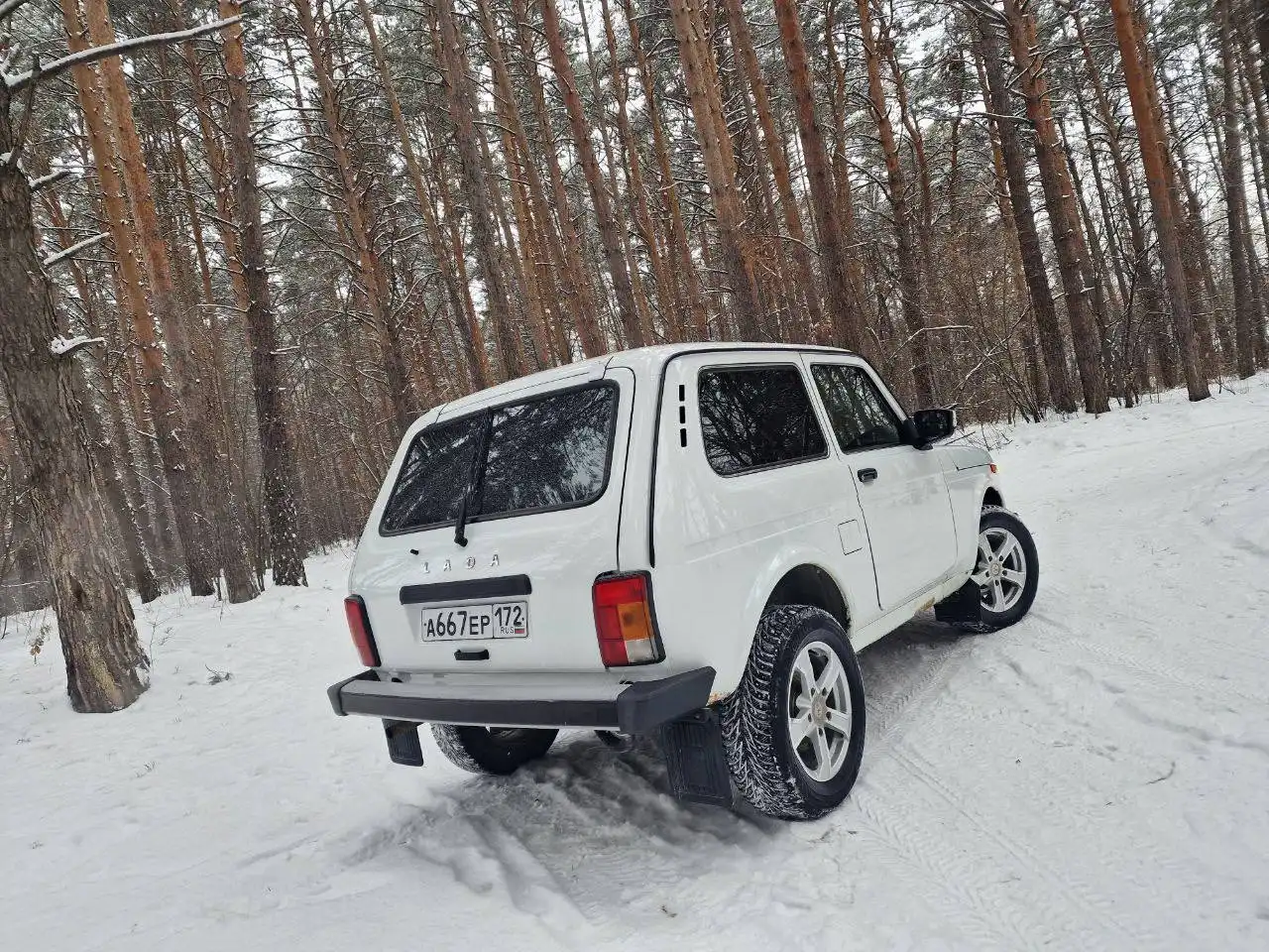 Нива 2018 года в отличном состоянии с газовым оборудованием - Легковые автомобили (Авто) в Тюмень