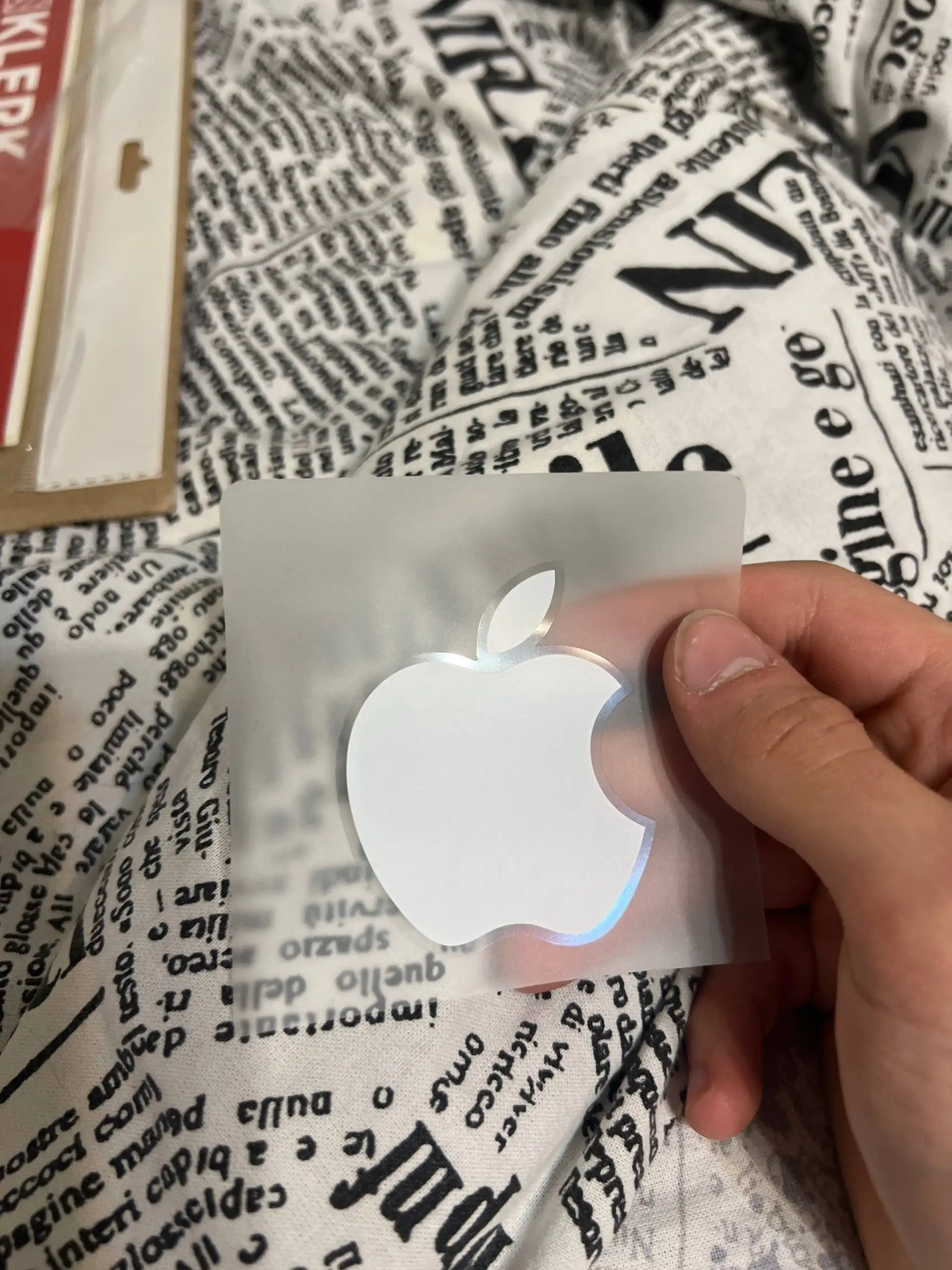 iPhone XR красный с разбитым дисплеем - Смартфоны (Электроника) в Ижевск