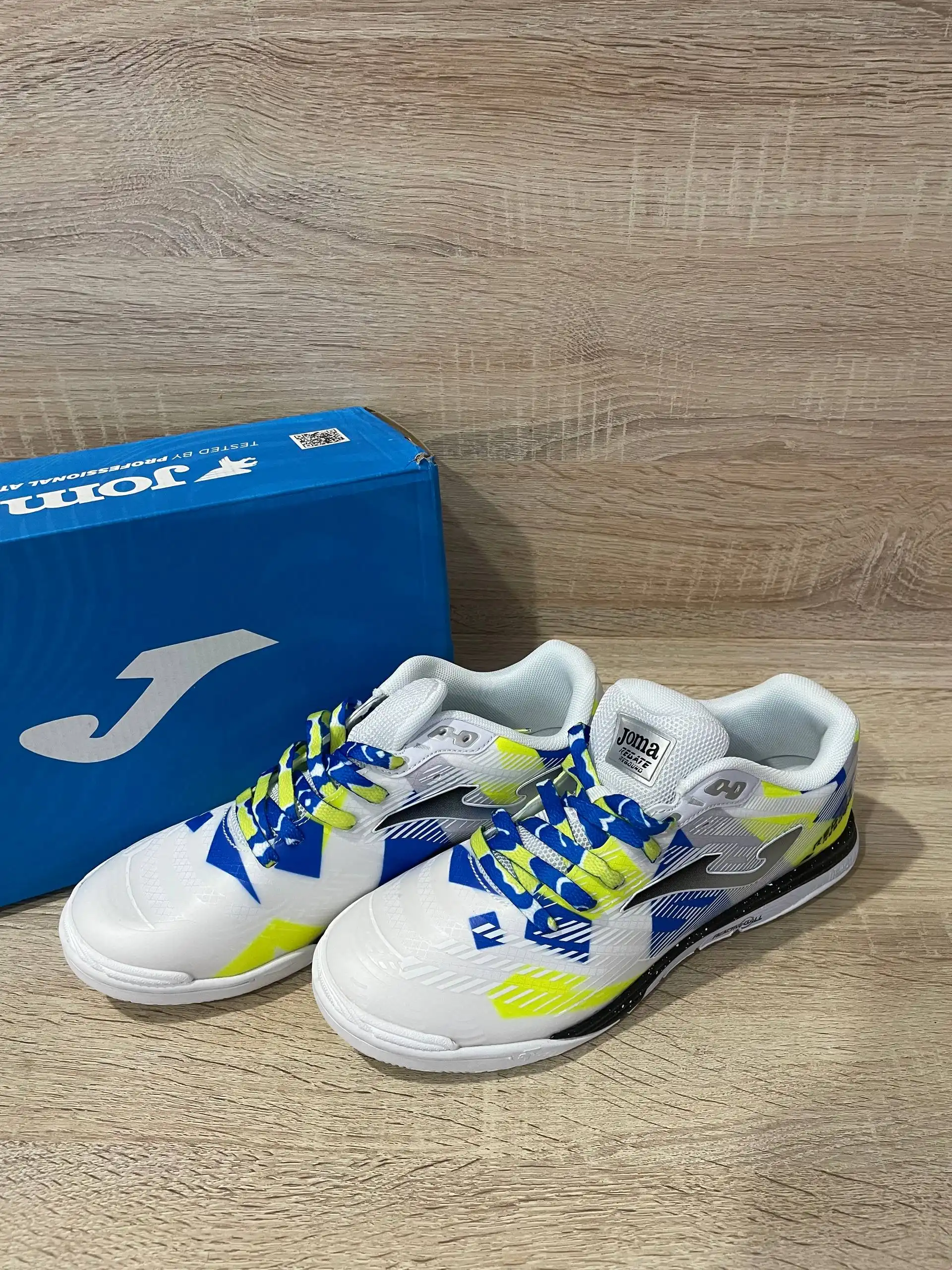 Продажа футбольных кроссовок для мини-футбола - Спортивная обувь (Одежда) в Ижевск