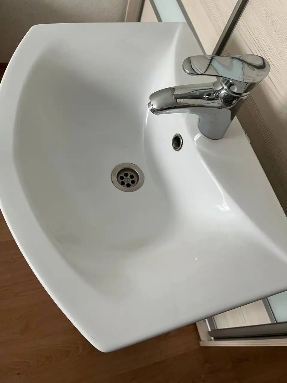 Раковина с тумбой для ванной комнаты - Сантехника (Для дома и дачи) в Ижевск