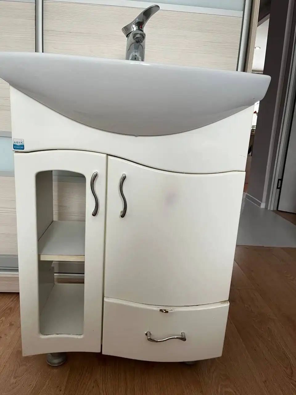 Раковина с тумбой для ванной комнаты - Сантехника (Для дома и дачи) в Ижевск