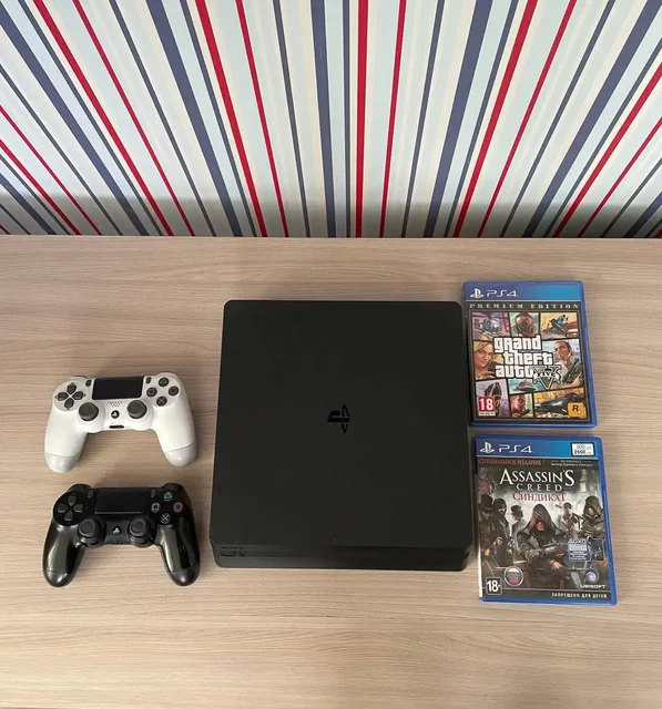 Продам PS 4 Slim 500 GB в отличном состоянии с комплектом - Вейп-устройства в Ижевск