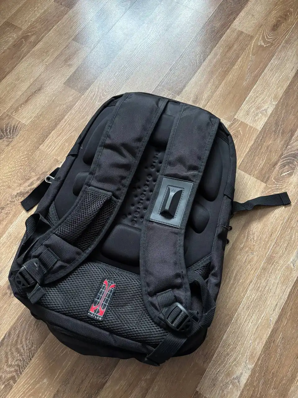 Оригинальный рюкзак Швейцарии с местом для ноутбука - Барахолка в Ижевск