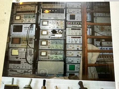 Куплю старое оборудование производства СССР и электронные платы - Электронные сигареты в Ижевск