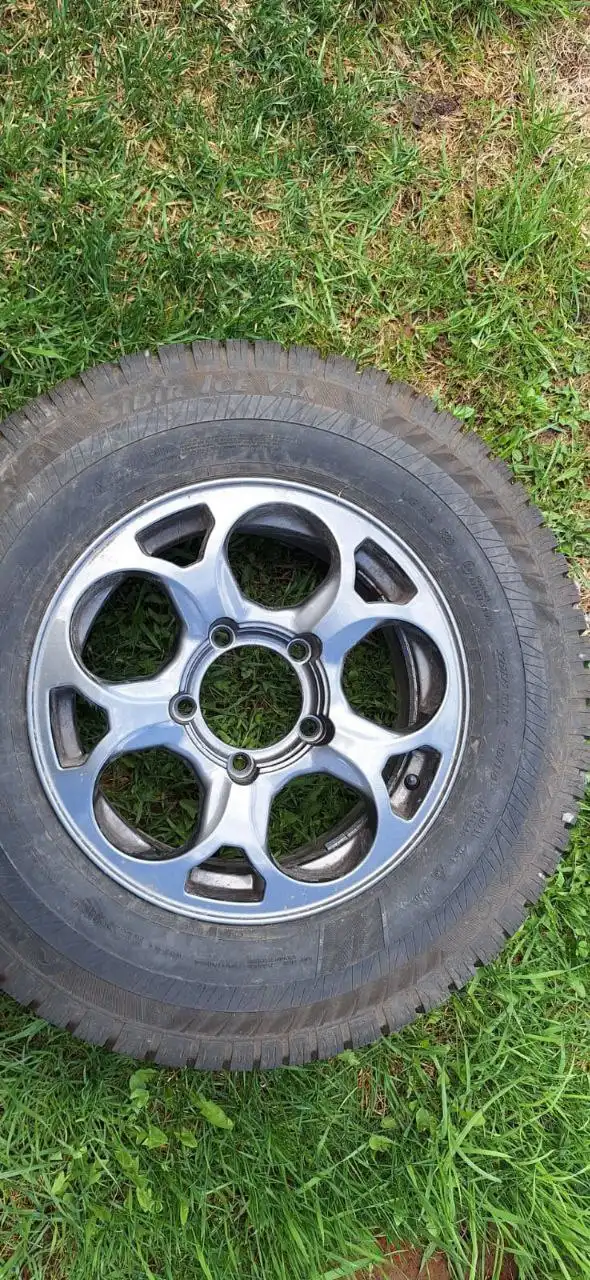 Продажа почти новой резины Мотодор 225/70/16 - Шины и диски (Запчасти) в Ижевск