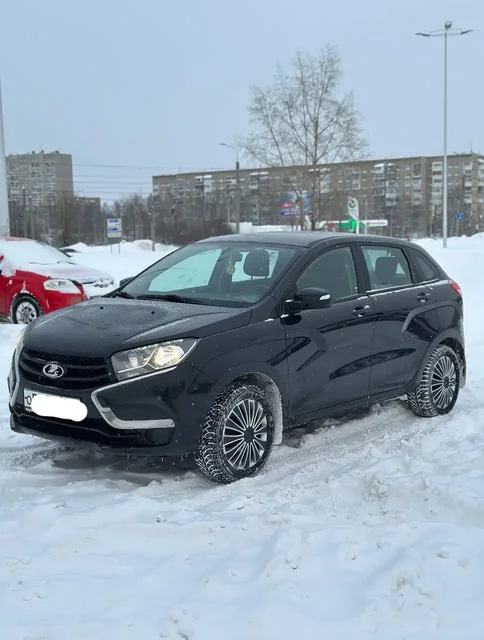 Продажа автомобилей Lada X-Ray 2020 и Renault Sandero 2011 - Авто в Ижевск