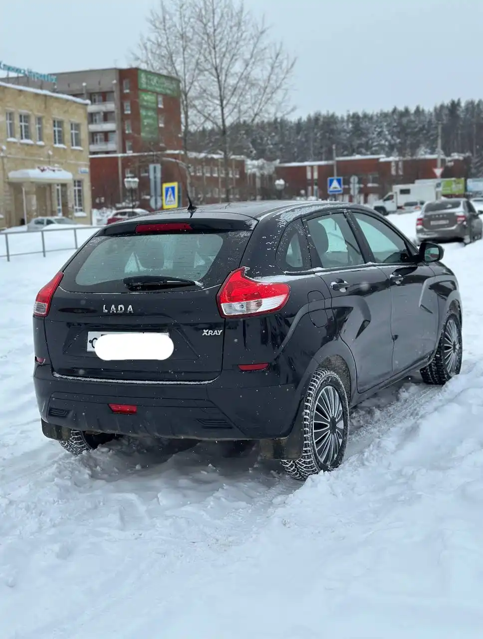 Продажа автомобилей Lada X-Ray 2020 и Renault Sandero 2011 - Авто в Ижевск