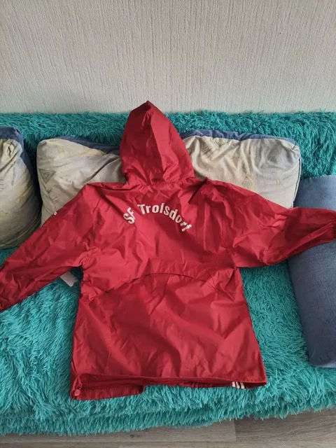 Куртка Adidas - Красота и здоровье в Ижевск