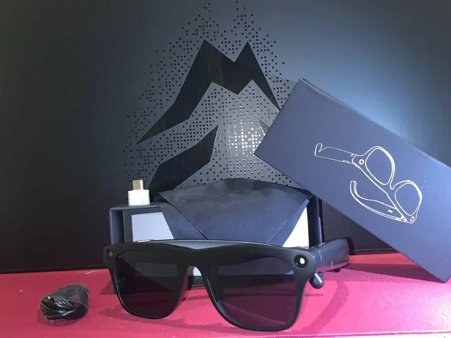 Очки с камерой и вспышкой новые - Вейпы в Ижевск